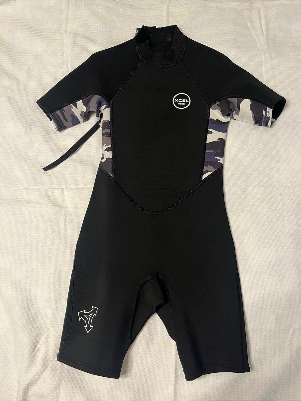 XCEL Boys size 12 spring suit